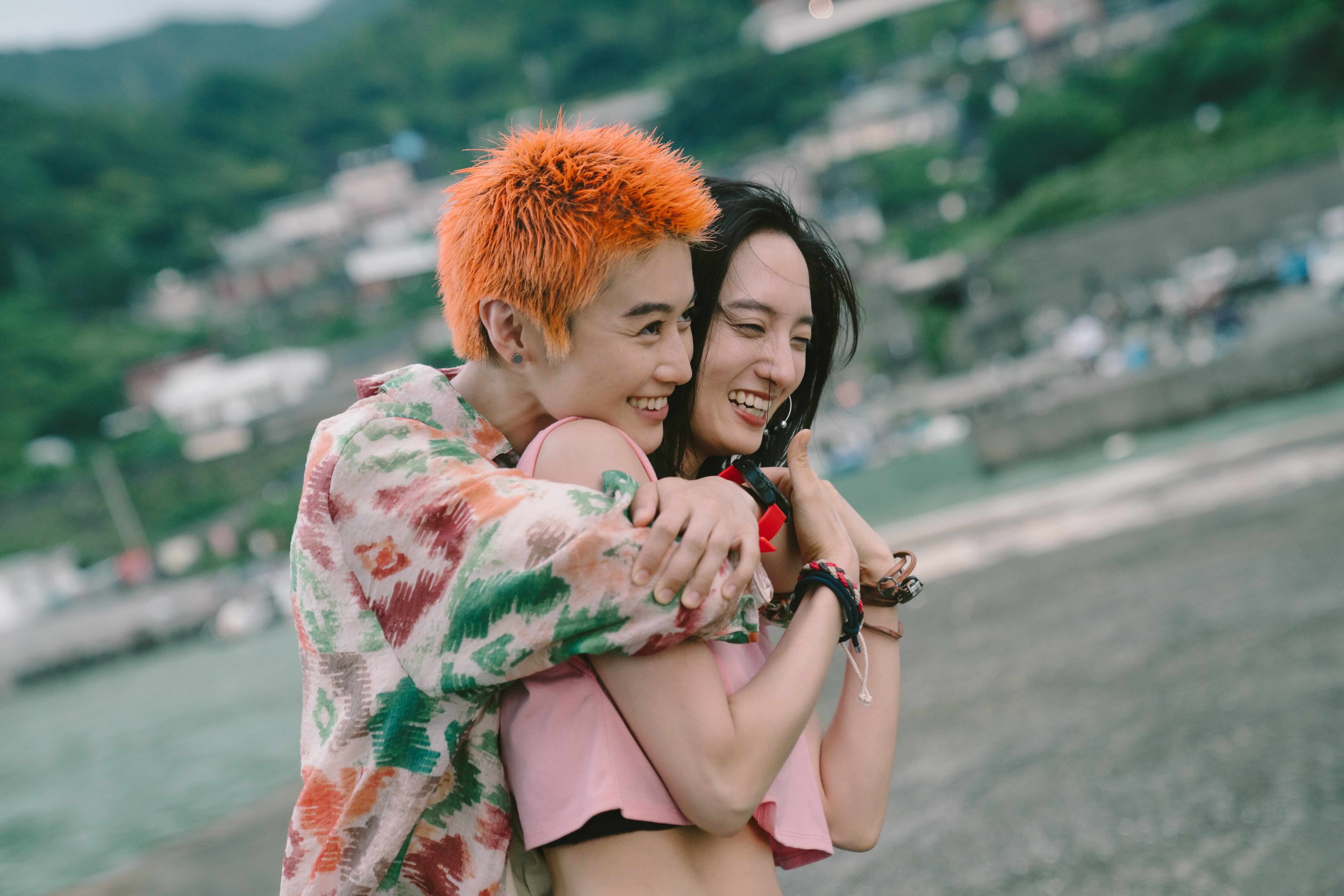 Touched_GIRLFRIENDS_STILL_6