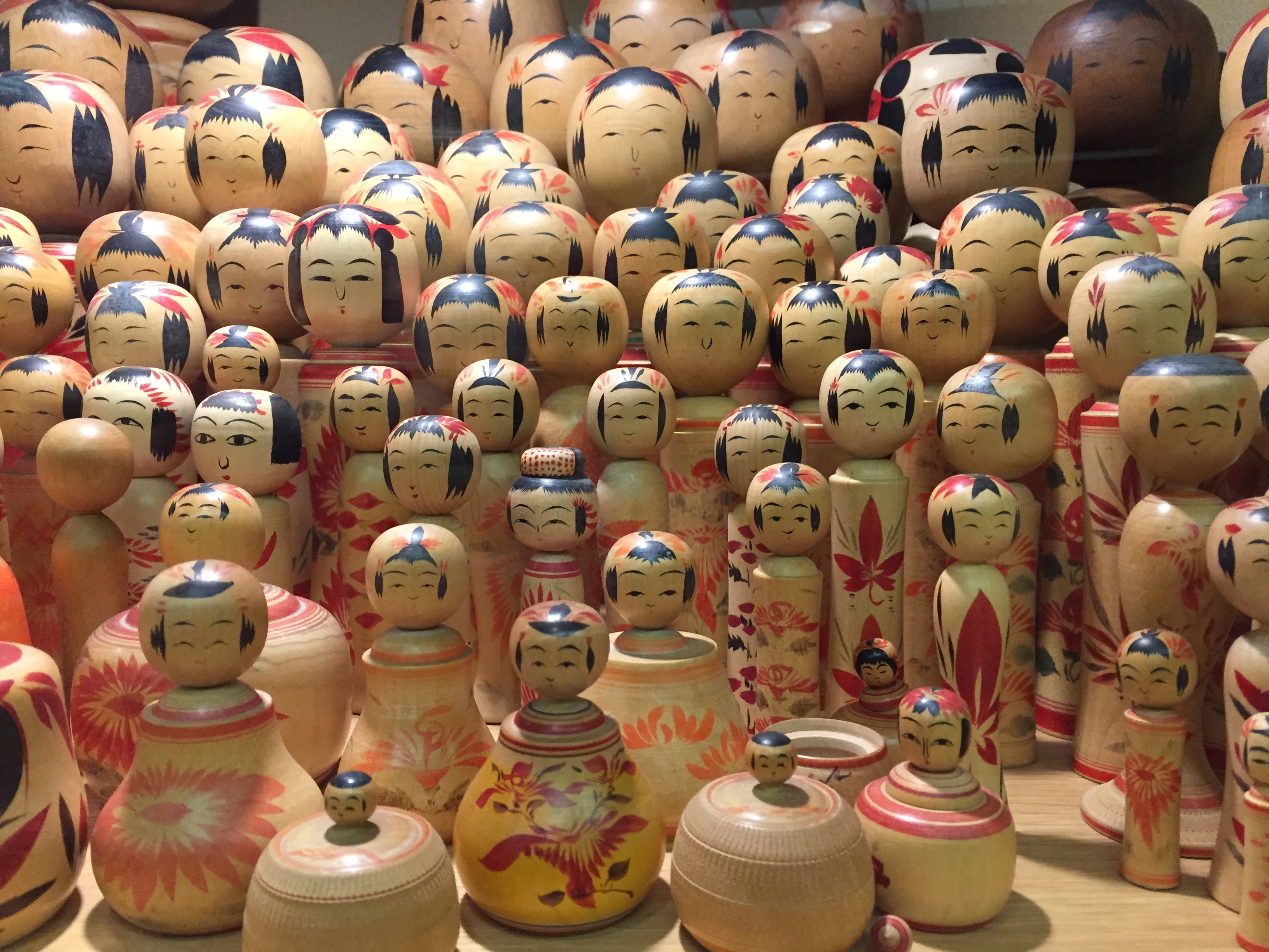 kokeshiー鳴子酒店內的展示的鳴子系