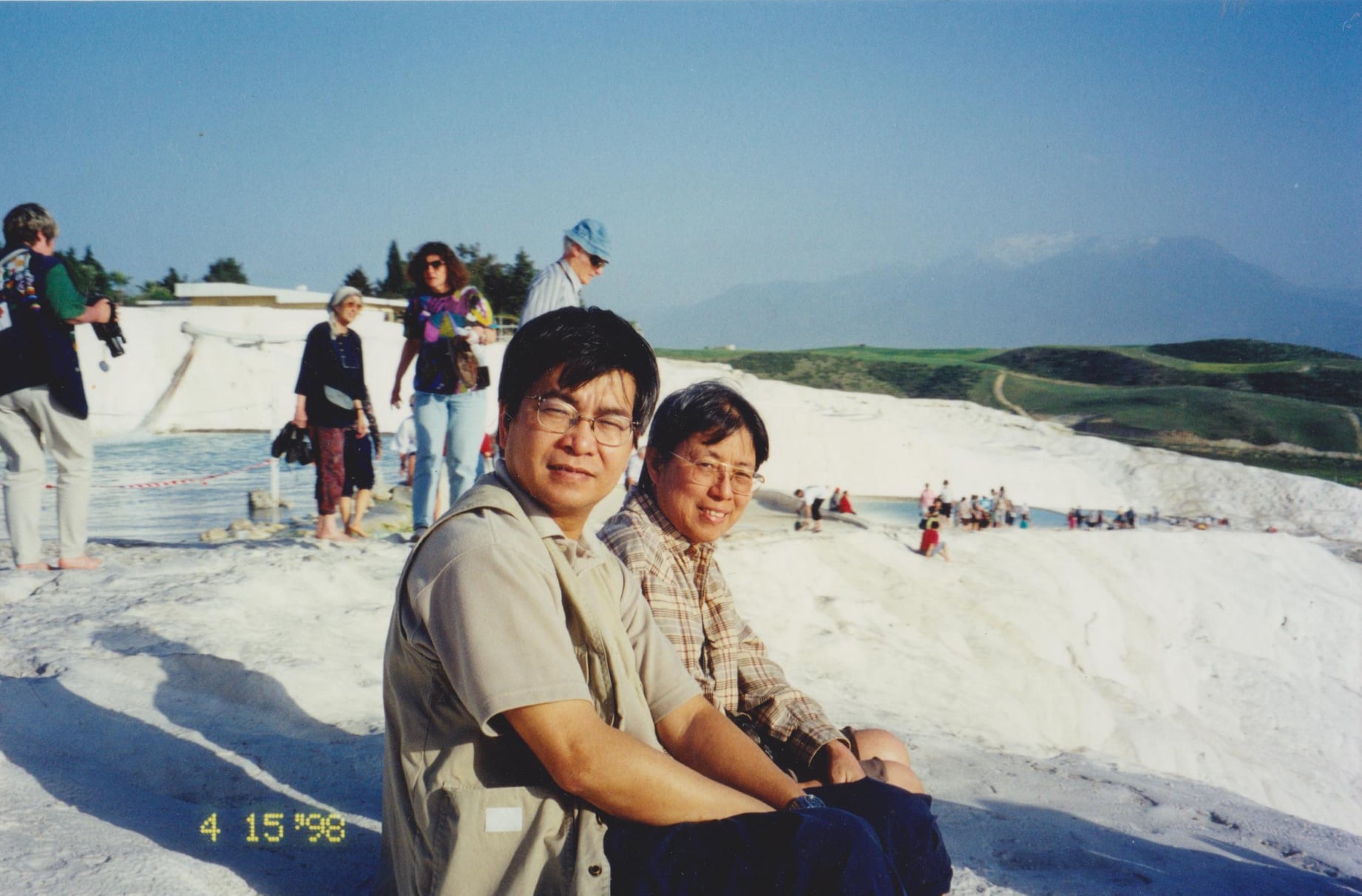 何福仁先生與西西（攝於1998年土耳其）